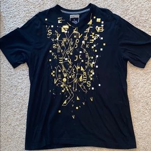 SEAN JOHN slight v neck tee